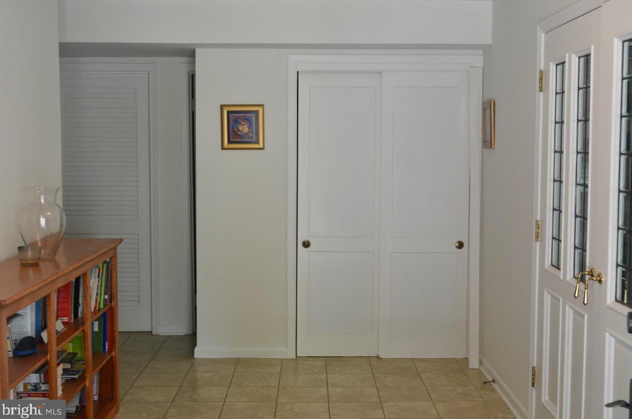 3322 Prince William Dr, Fairfax, VA 22031
