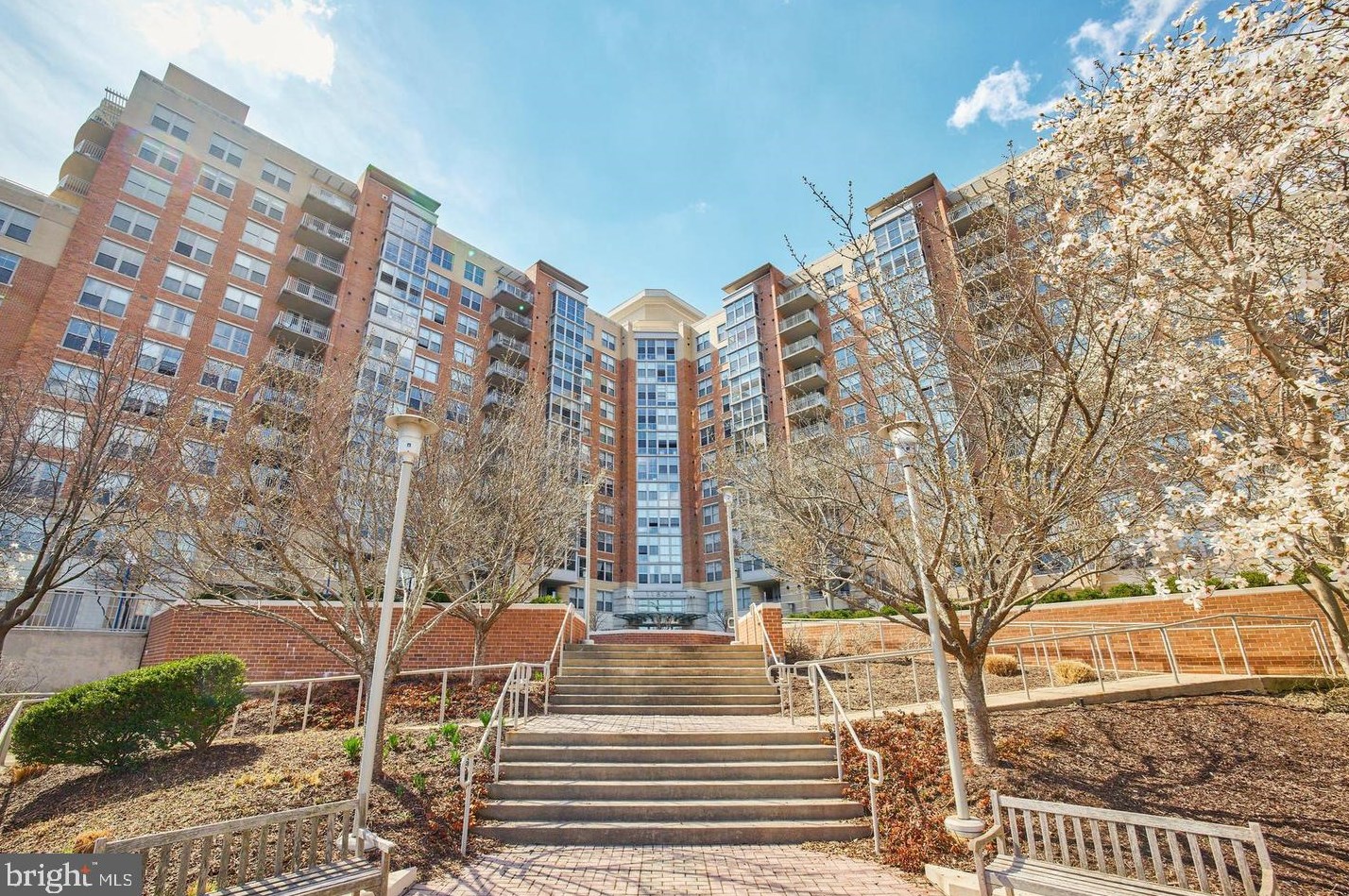 11800 Sunset Hills Rd #1103, Herndon, VA 20190