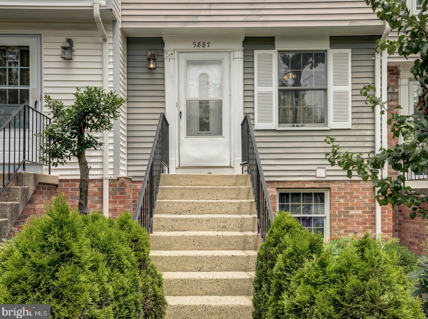 5887 Clarendon Springs Pl, Centreville, VA 20121-3067
