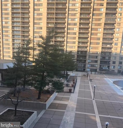 3705 S George Mason Dr Apt 403s, Falls Church, VA