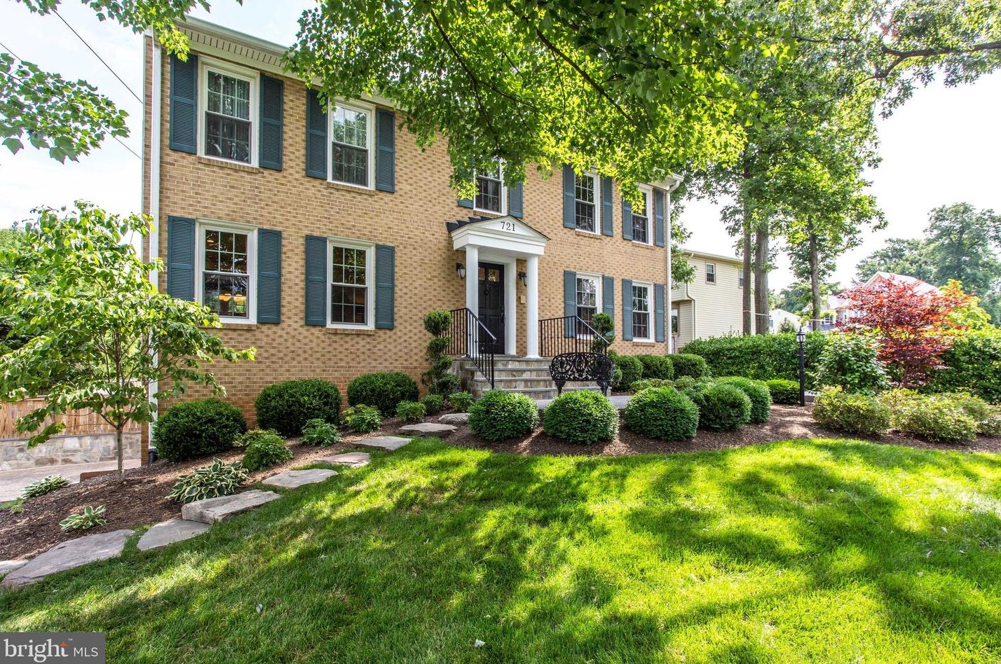 721 Mckinley St, Vienna, VA 22180-3444