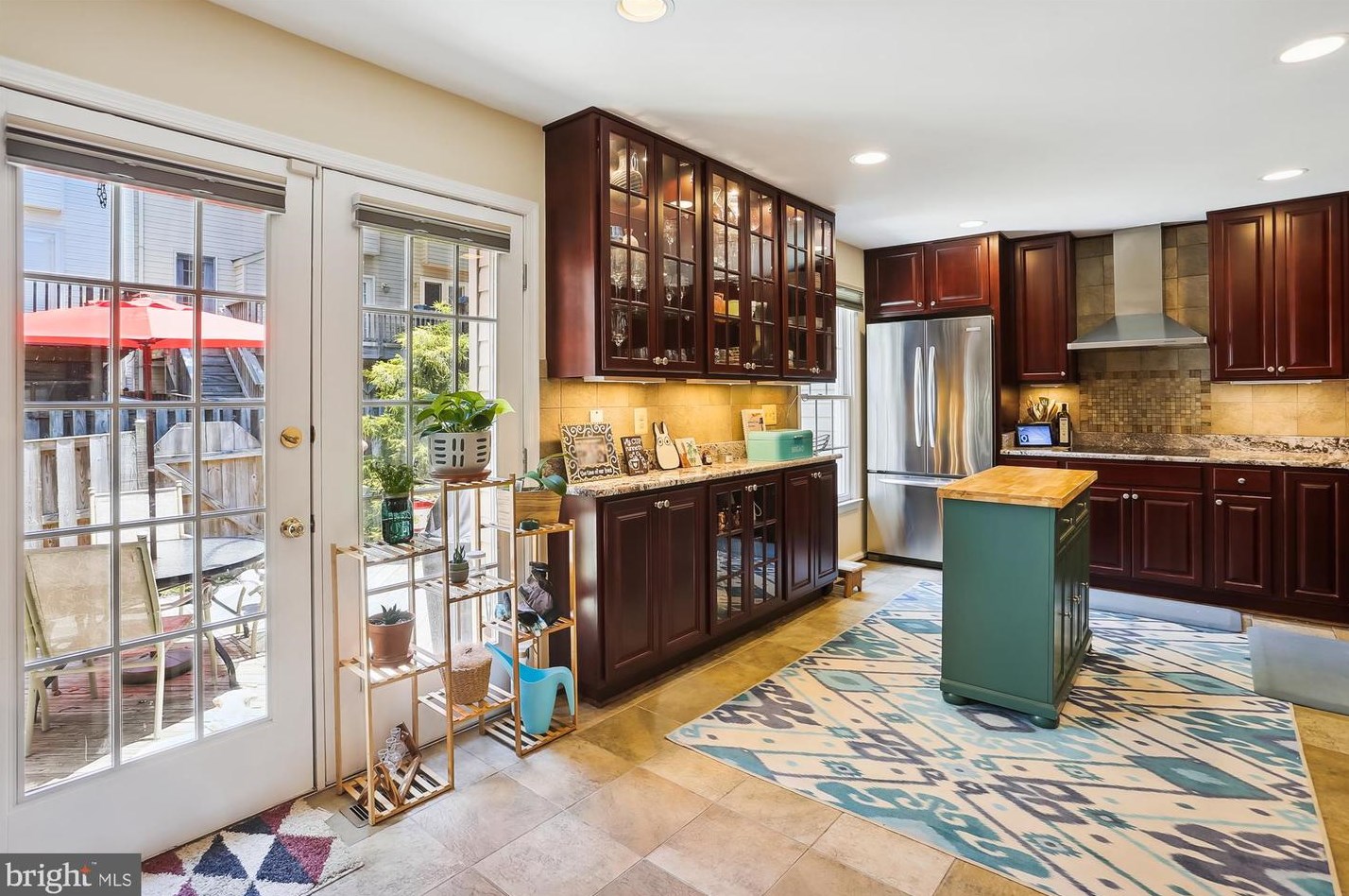 6523 Castine Ln, Springfield, VA 22150