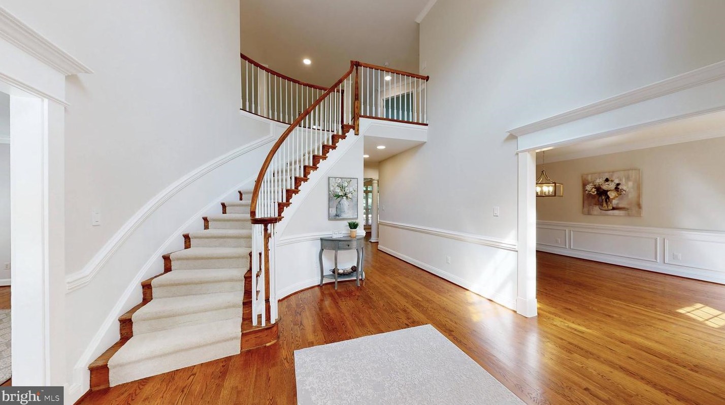 1281 Middleton Ct, Vienna, VA 22182-1489