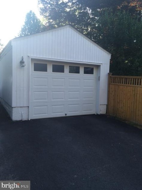 1455 Spring Vale Ave, Mc Lean, VA 22101