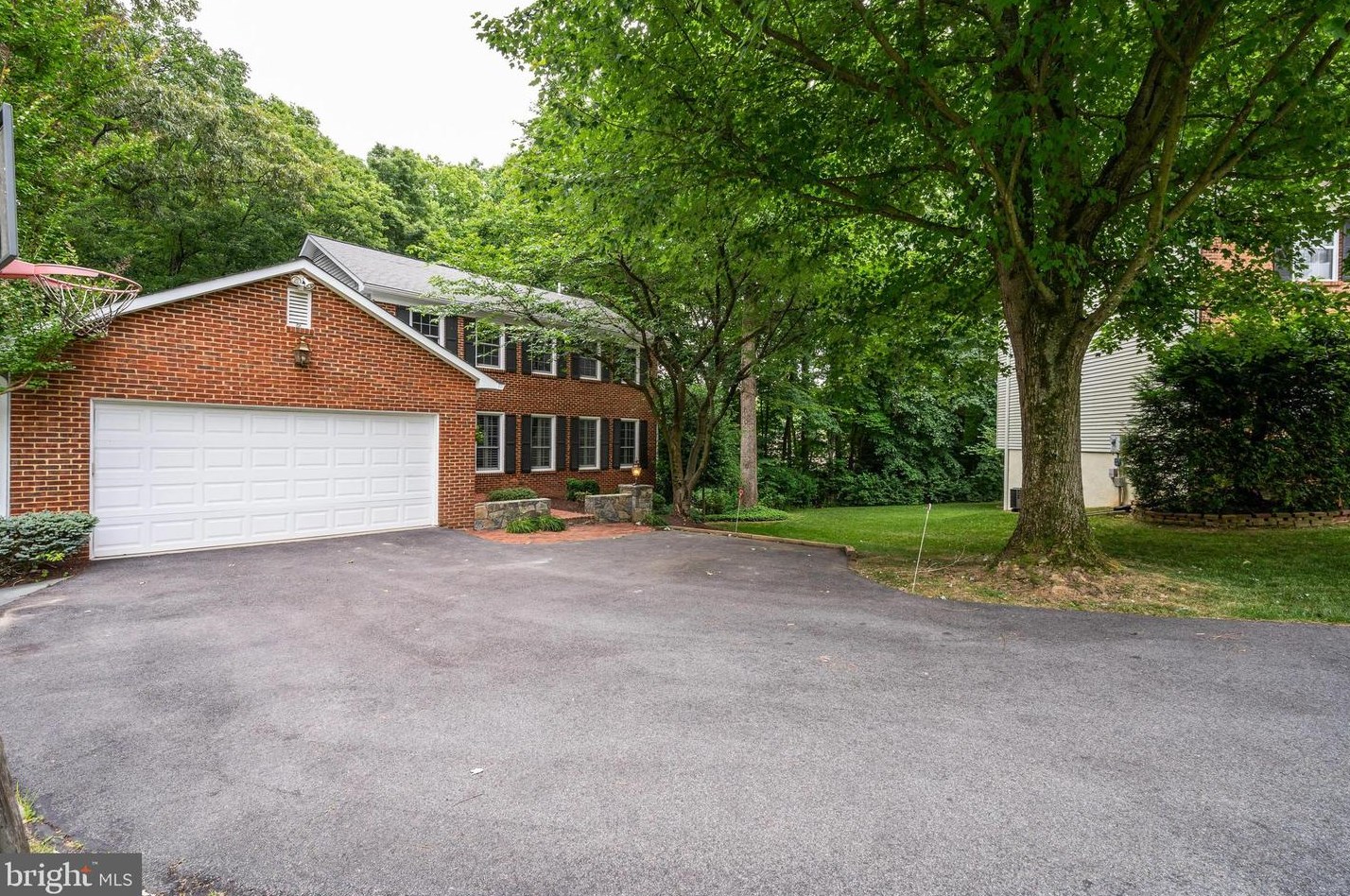 4819 Powell Rd, Fairfax, VA 22032