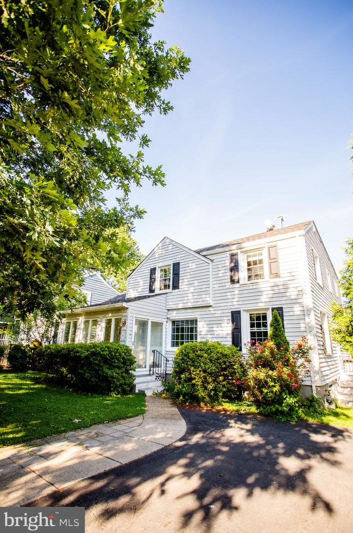 2901 Cherry St, Falls Church, VA 22042