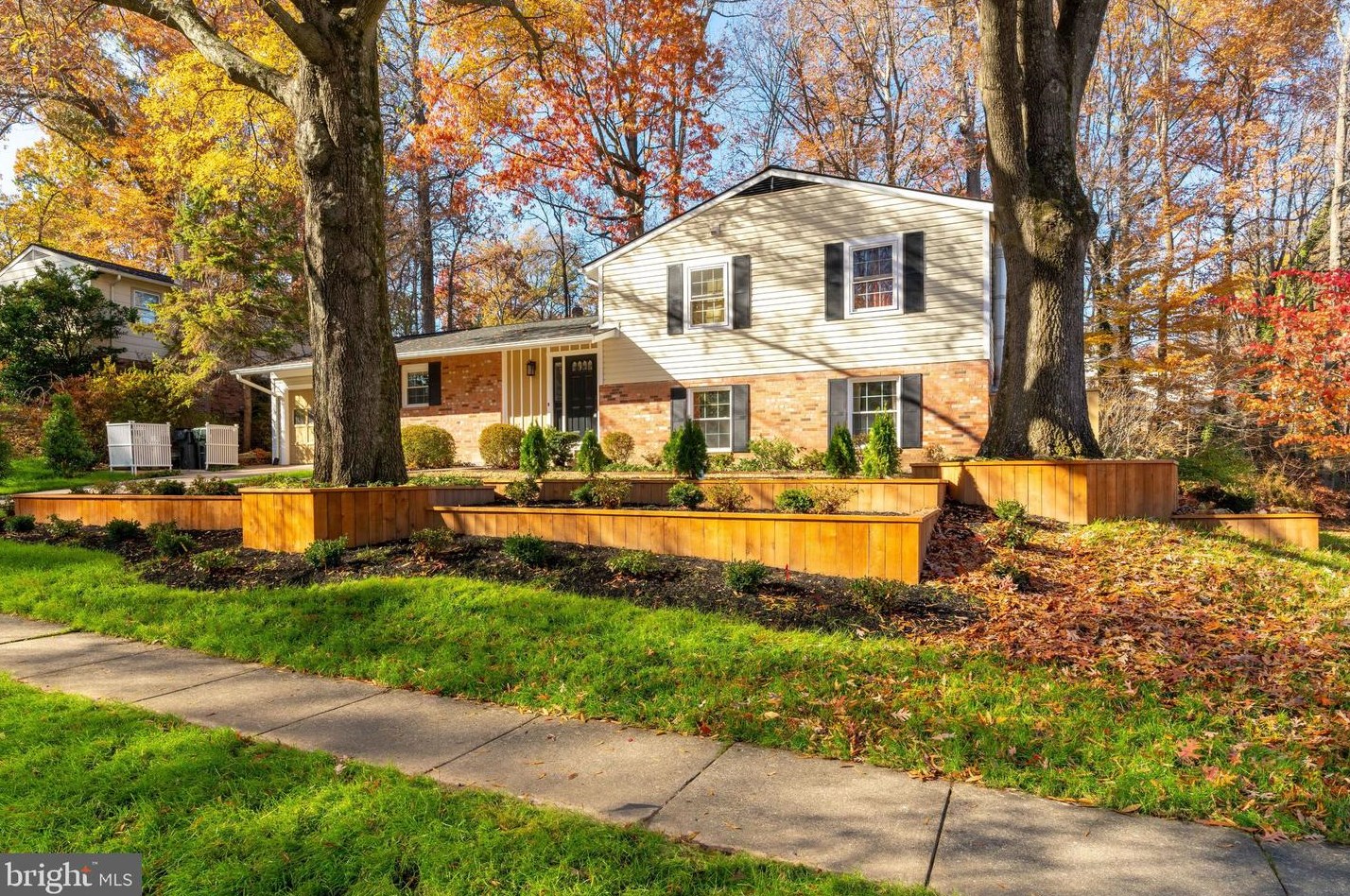 6408 Rivington Rd, Springfield, VA 22152