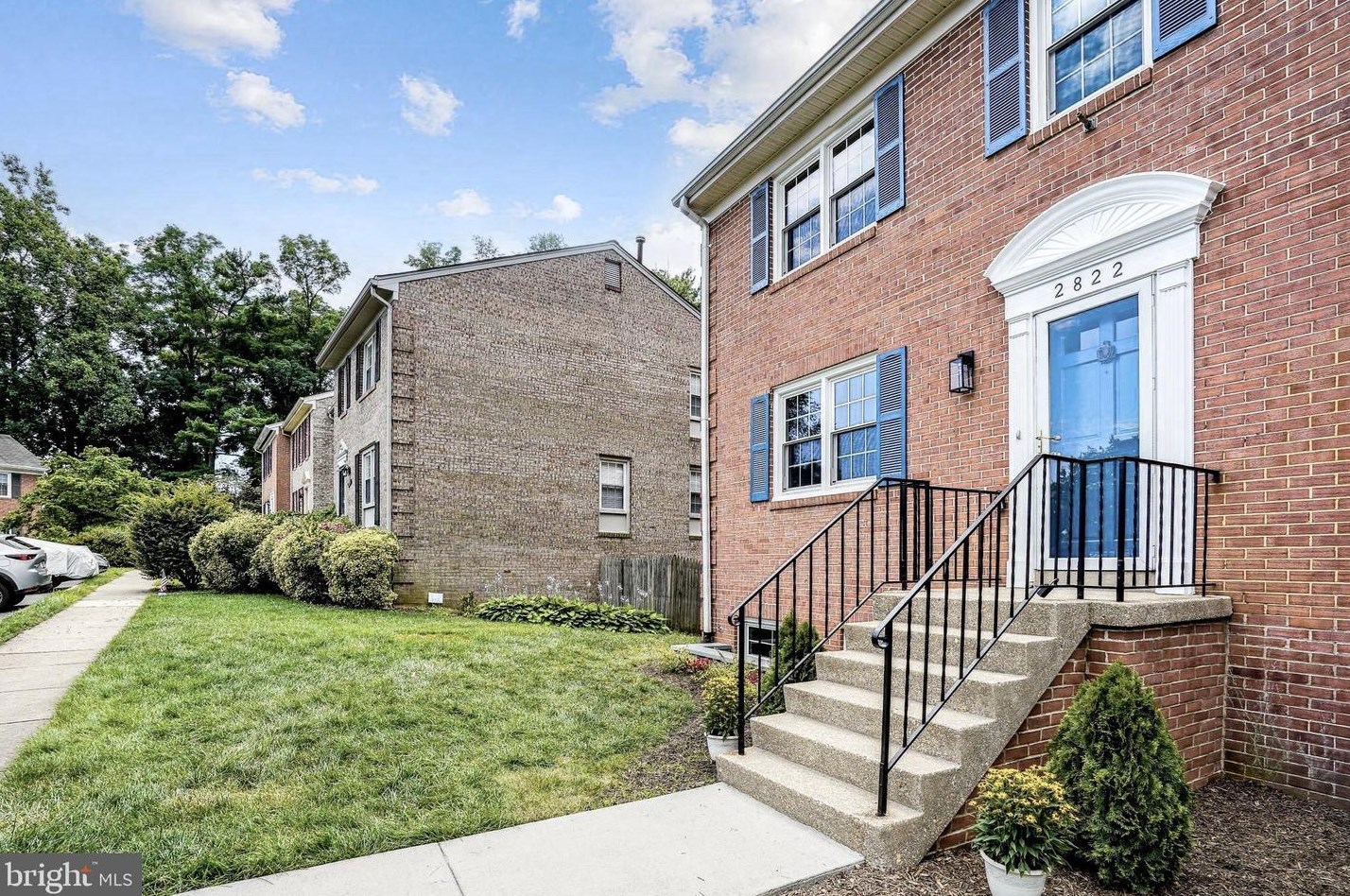 2822 Lafora Ct, Vienna, VA 22180-7079
