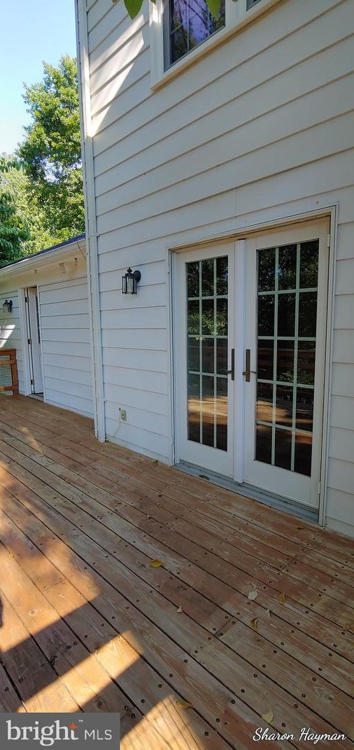 1646 Montmorency Dr, Vienna VA  22182-2021 exterior