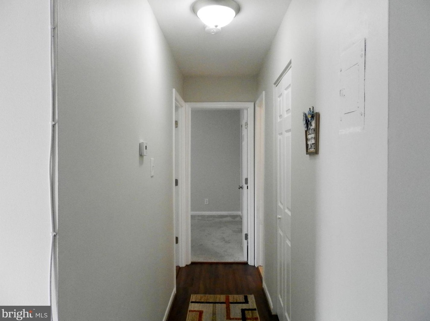 7095 Spring Garden Dr Apt 203, Springfield, VA 22150