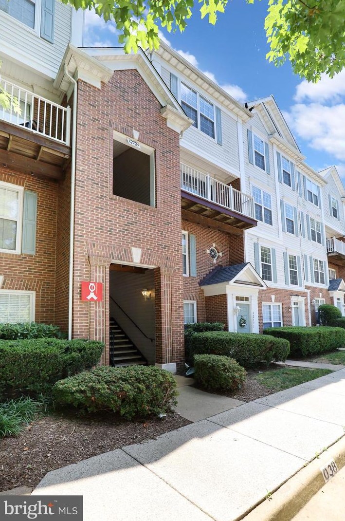 12729 Fair Crest Ct #42-304, Fairfax, VA 22033