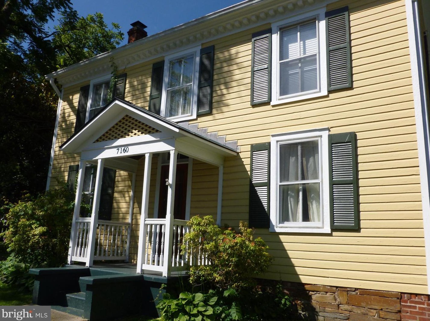 7160 Main St, Clifton, VA 20124