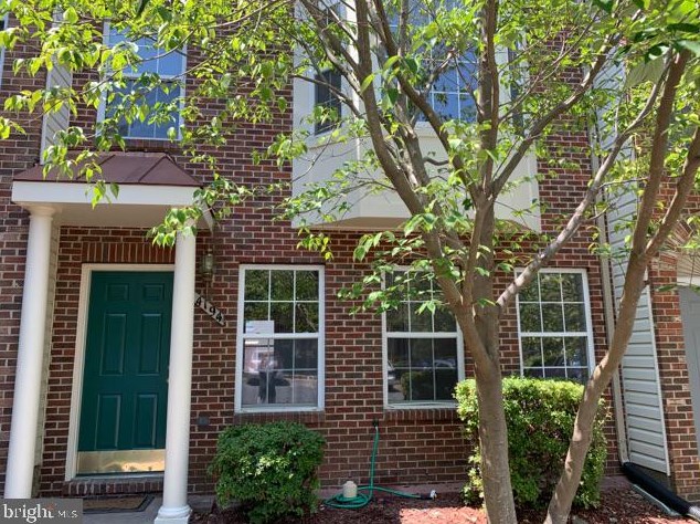 4194 Calais Point Ct, Fairfax, VA 22033
