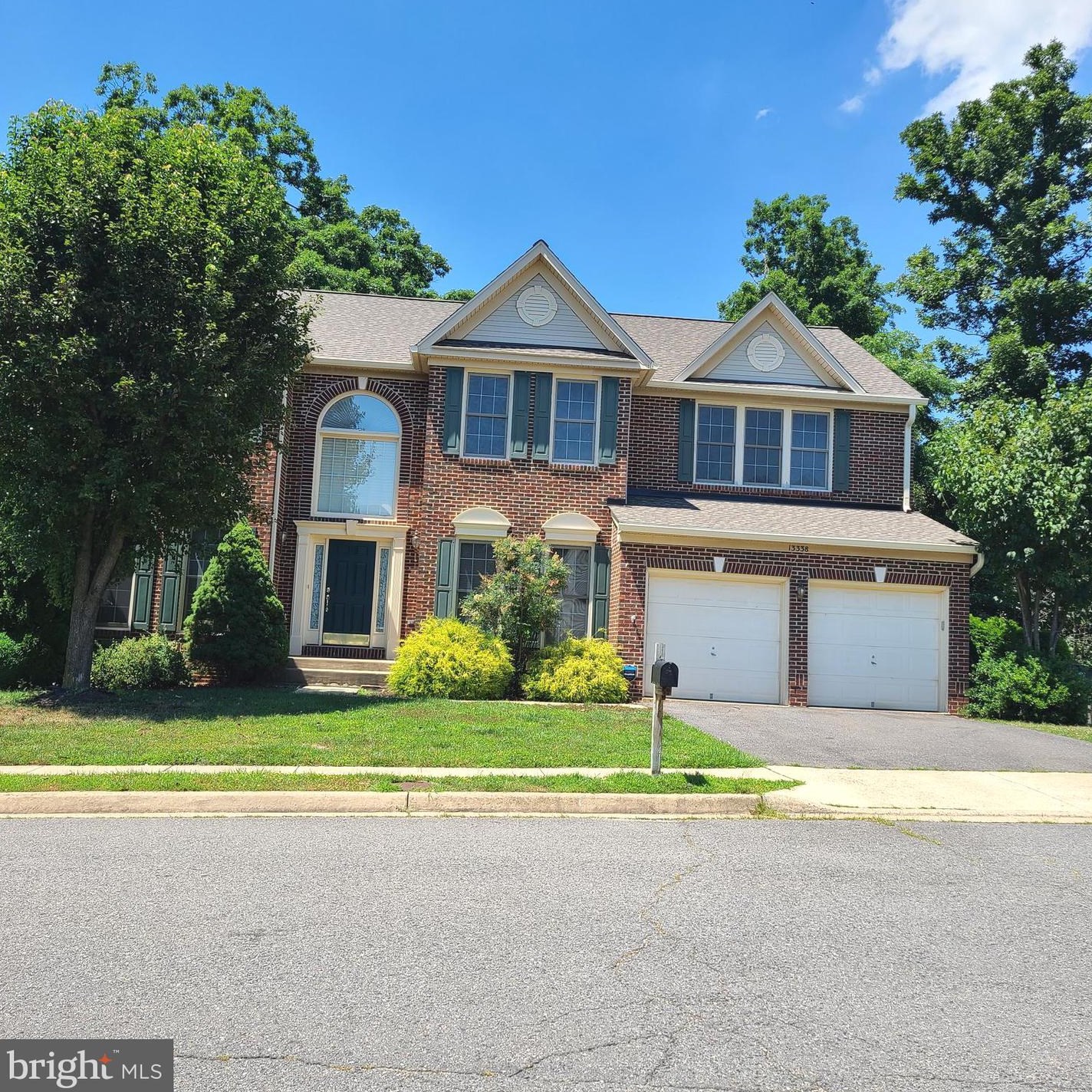13338 Regal Crest Dr, Clifton, VA 20124
