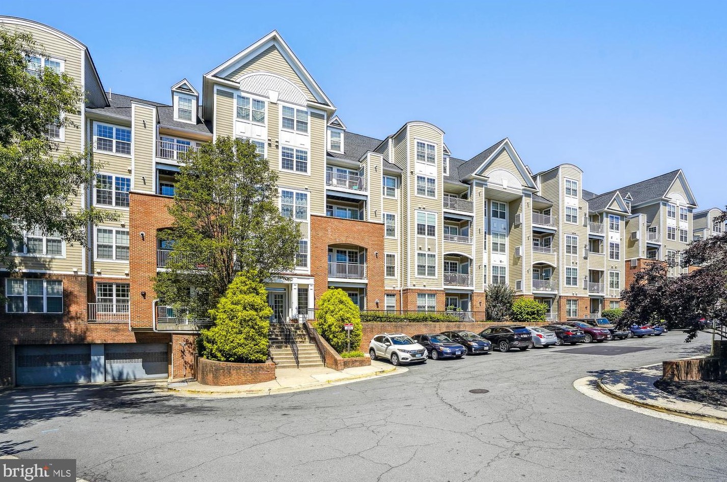 2720 Bellforest Ct #109, Vienna, VA 22180