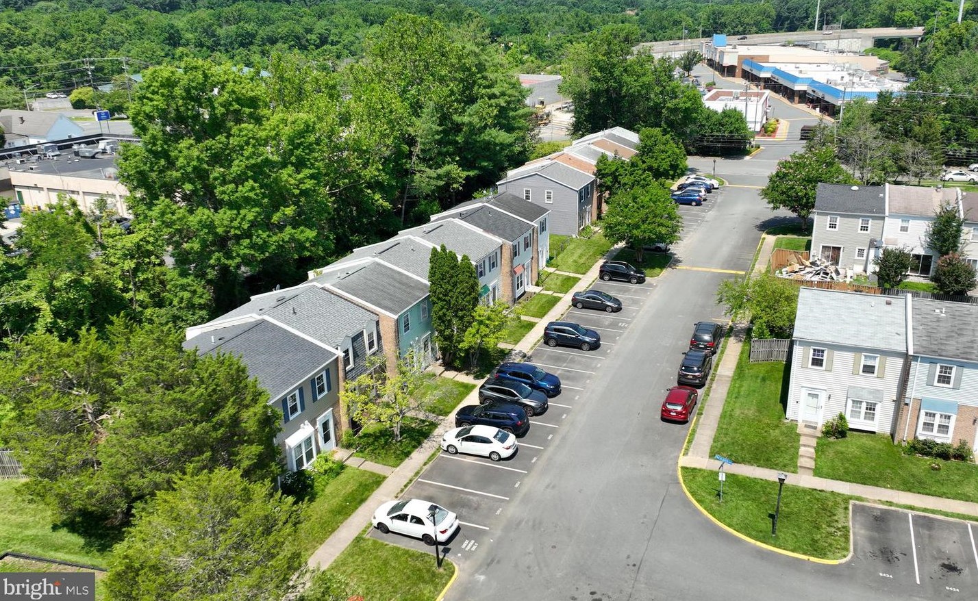 5824 Burke Manor Ct, Springfield, VA 22015