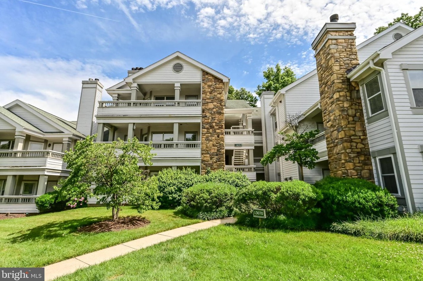 13070 Autumn Woods Way #105, Fairfax, VA 22033