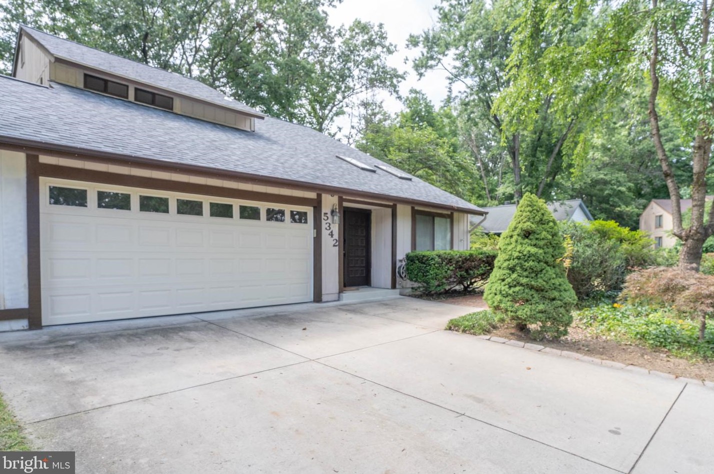 5342 Cristfield Ct, Fairfax, VA 22032