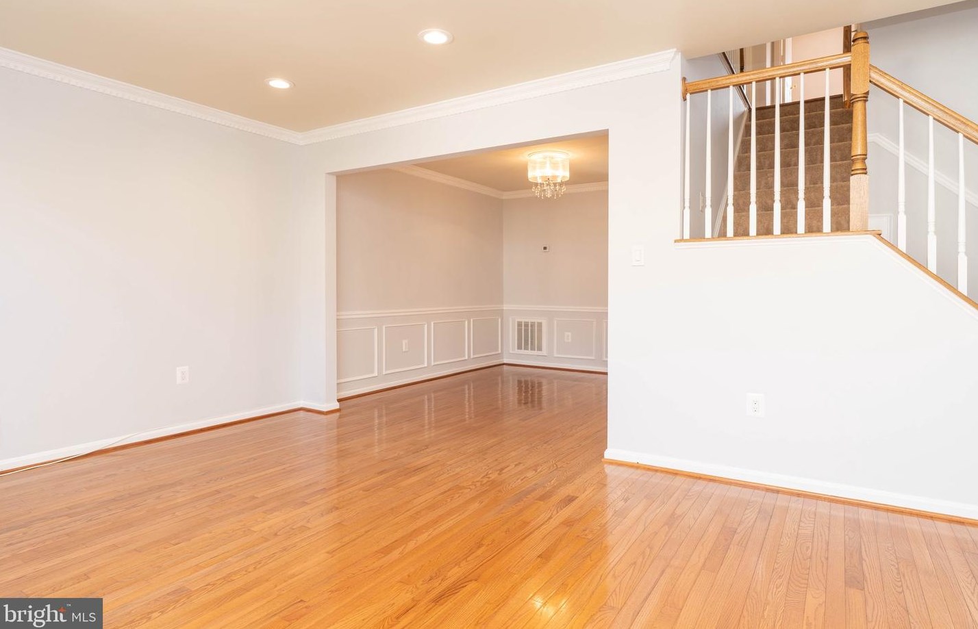2011 Pieris Ct, Vienna, VA 22182