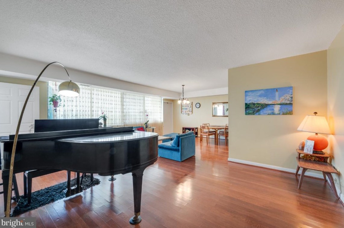 3709 S George Mason Dr Apt 707, Falls Church, VA 22041