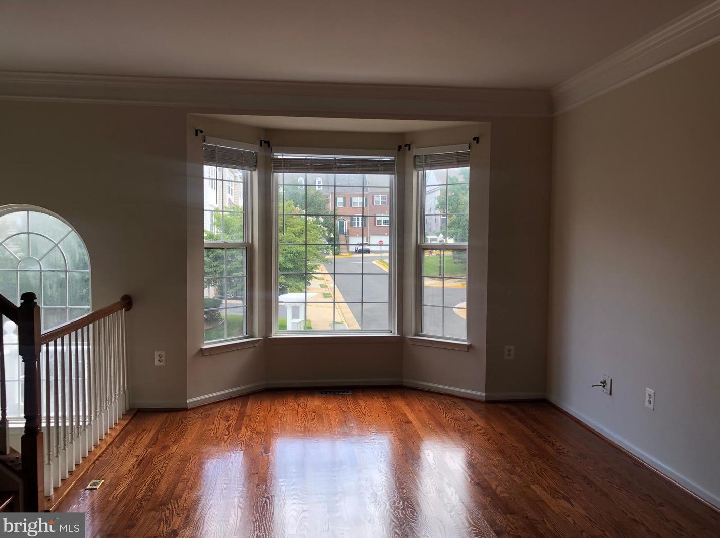 4142 River Forth Dr, Fairfax, VA 22030