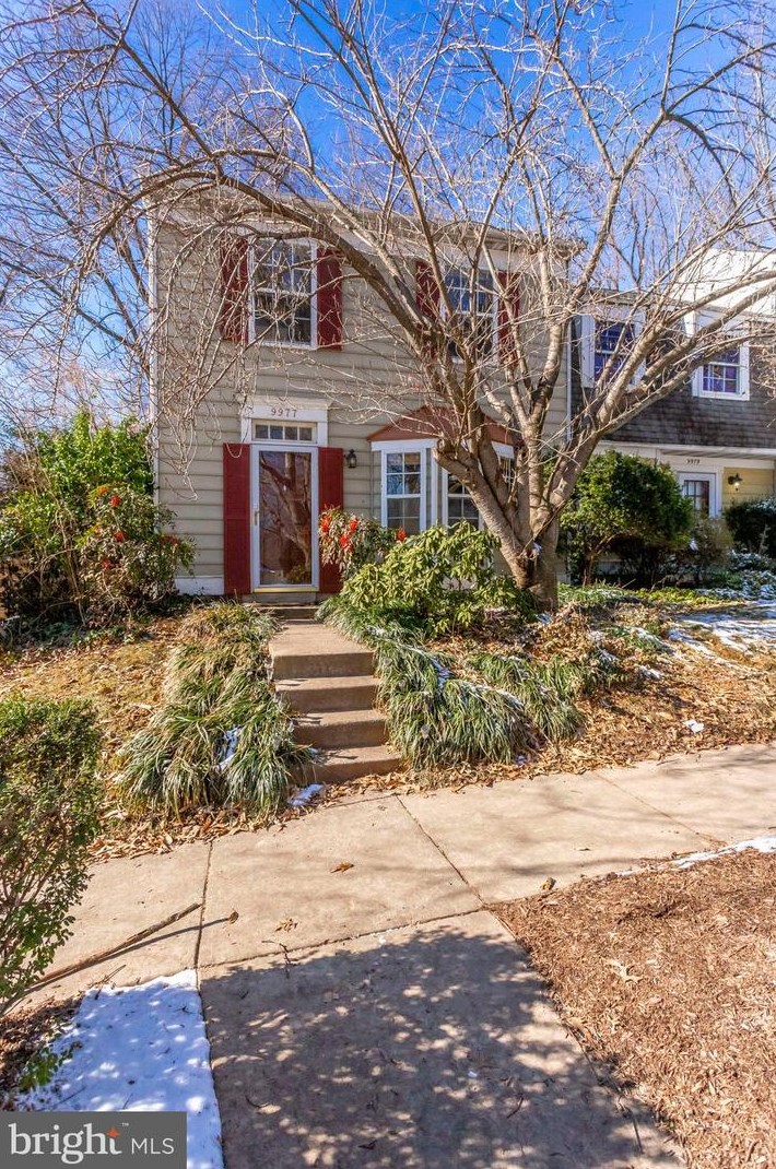 9977 Capperton Dr, Vienna, VA 22124