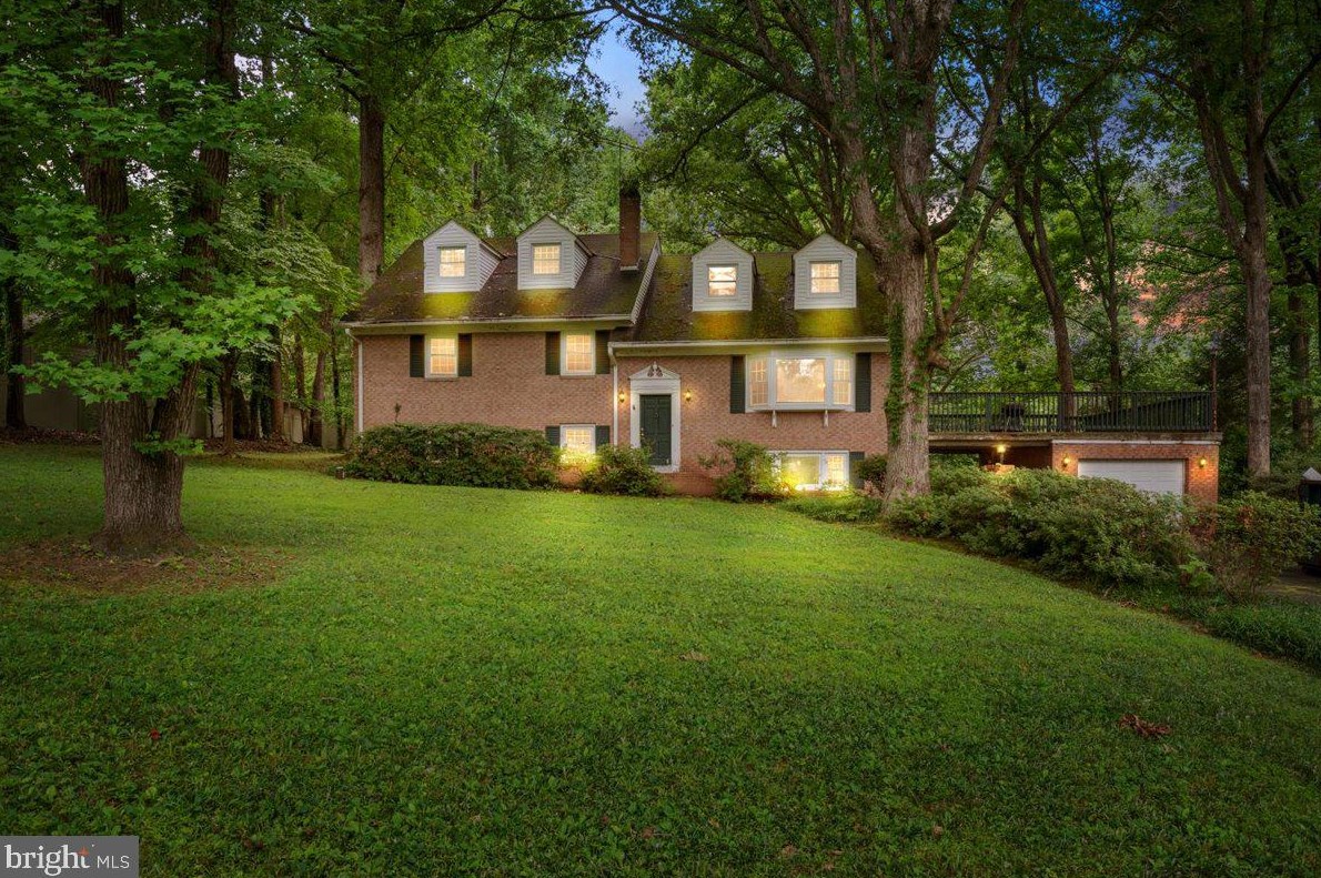 3516 Prosperity Ave, Fairfax, VA 22031-3323