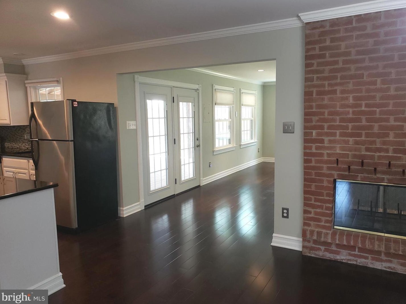 750 Travelers Pl, Herndon, VA 20170