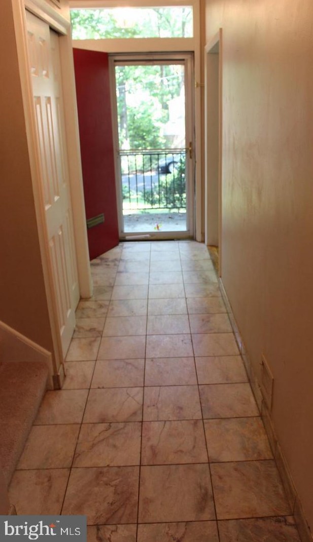 3720 Woodland Cir, Falls Church, VA 22041