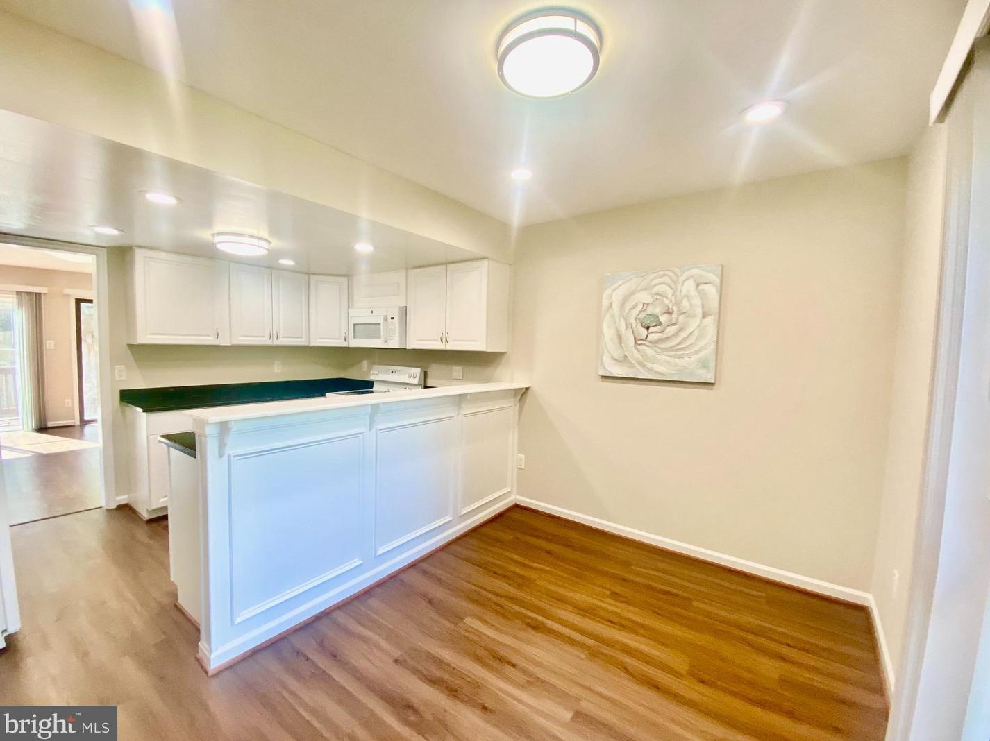 3170 Readsborough Ct, Fairfax, VA 22031