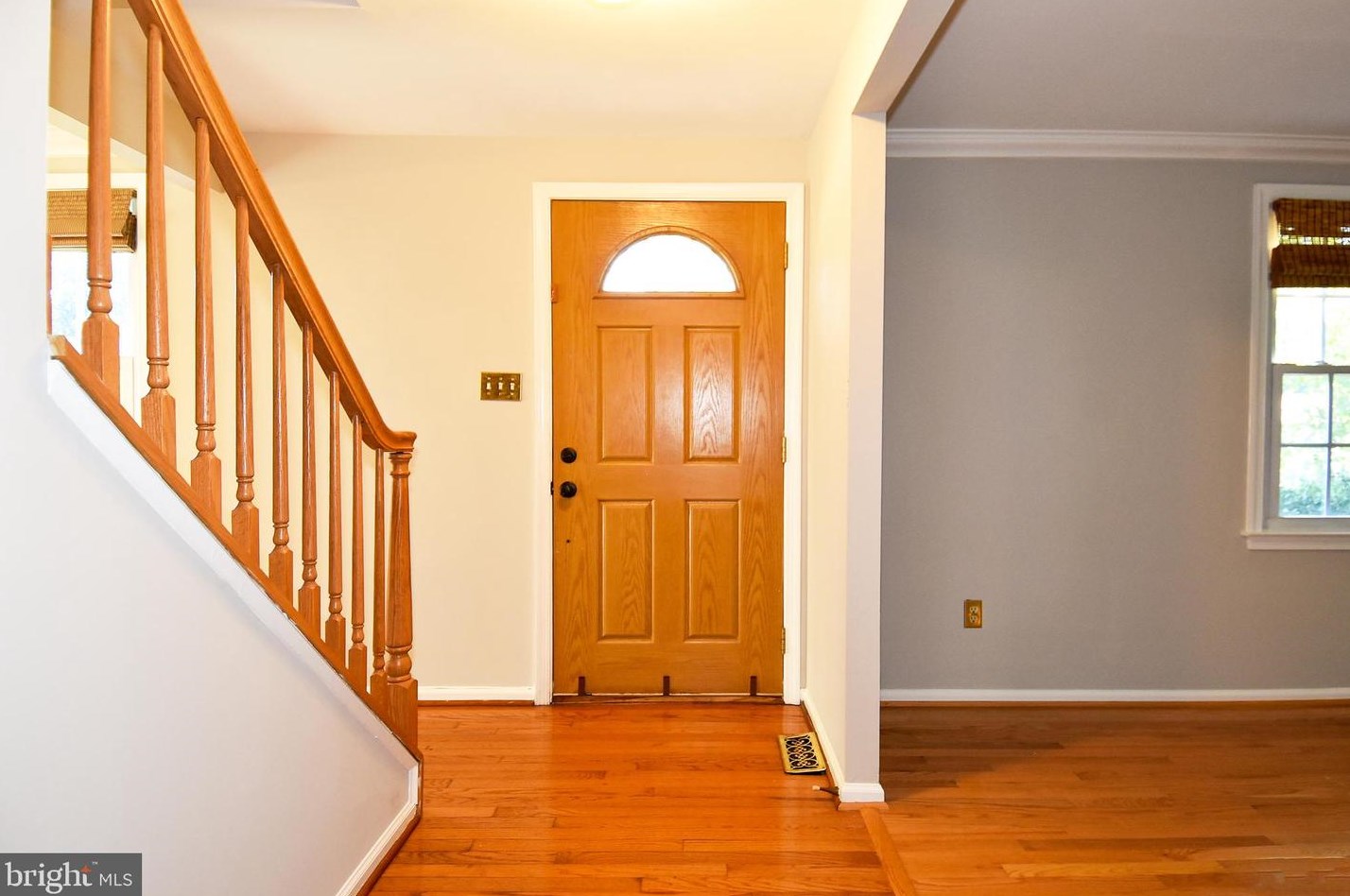 5122 Bradfield Ct, Annandale, VA 22003