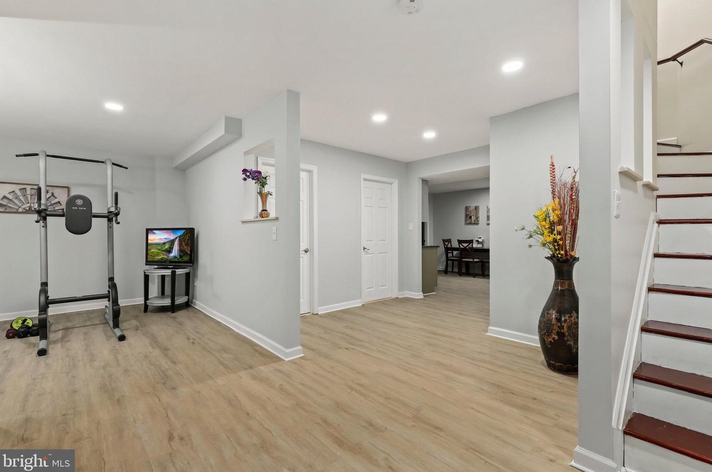 2626 Chain Bridge Rd, Vienna VA 22181-5379 exterior