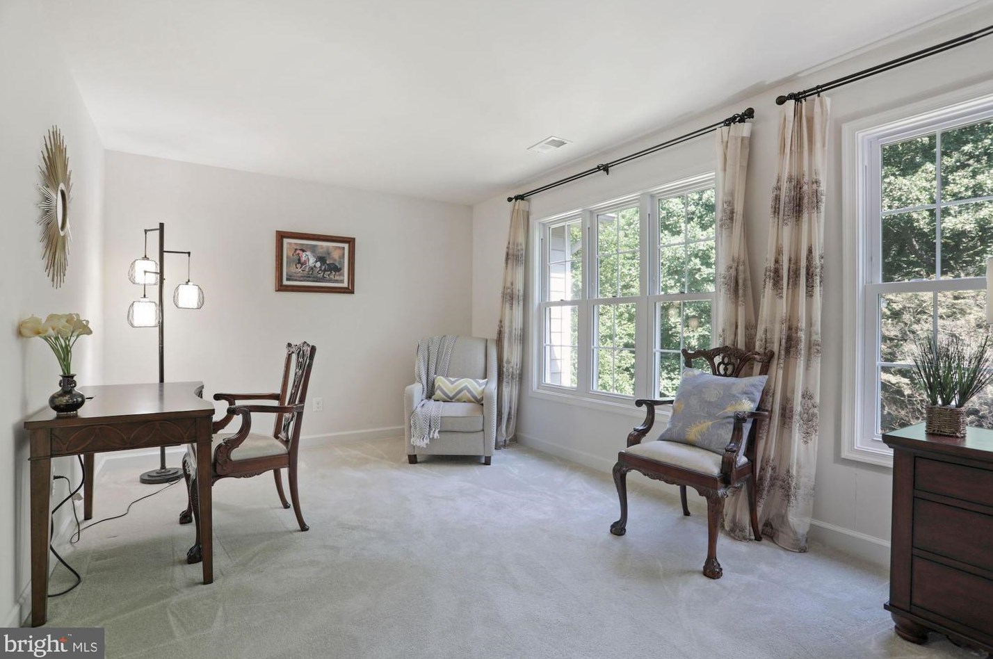 2626 Chain Bridge Rd, Vienna VA 22181-5379 exterior