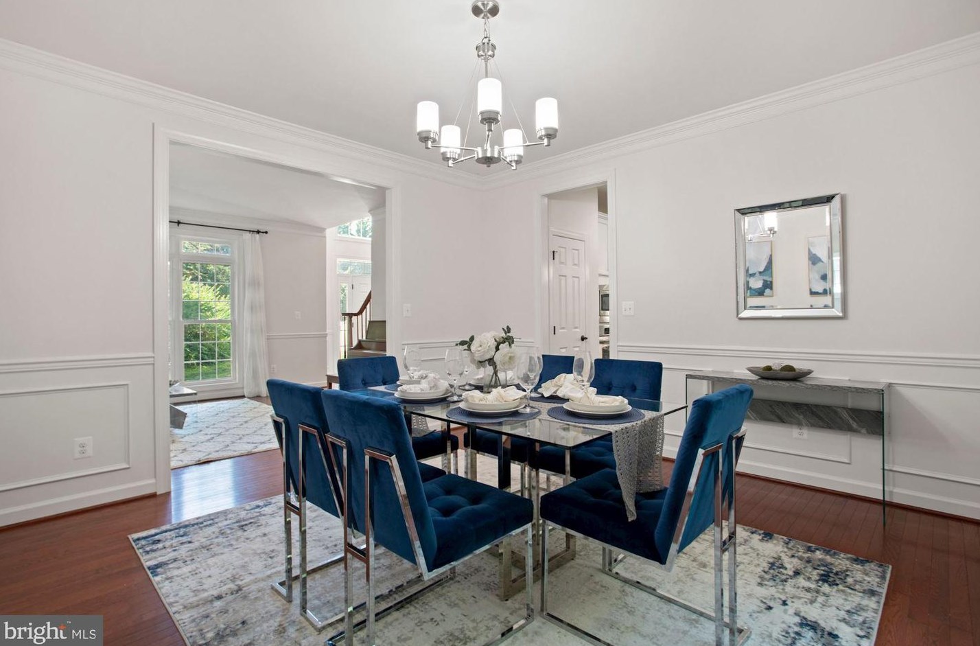 2626 Chain Bridge Rd, Vienna VA 22181-5379 exterior