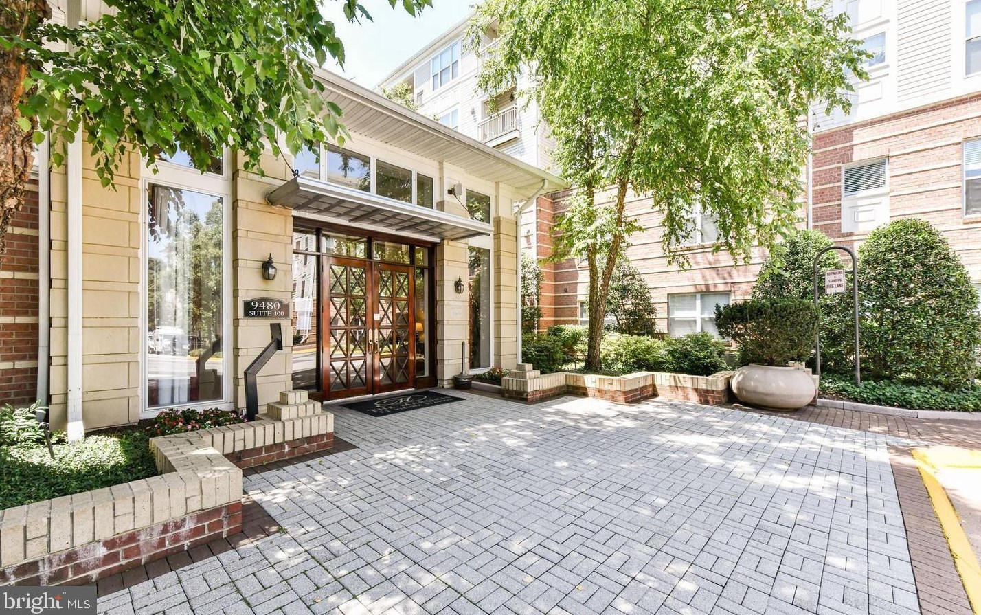 9486 Virginia Center Blvd #222, Vienna, VA 22181