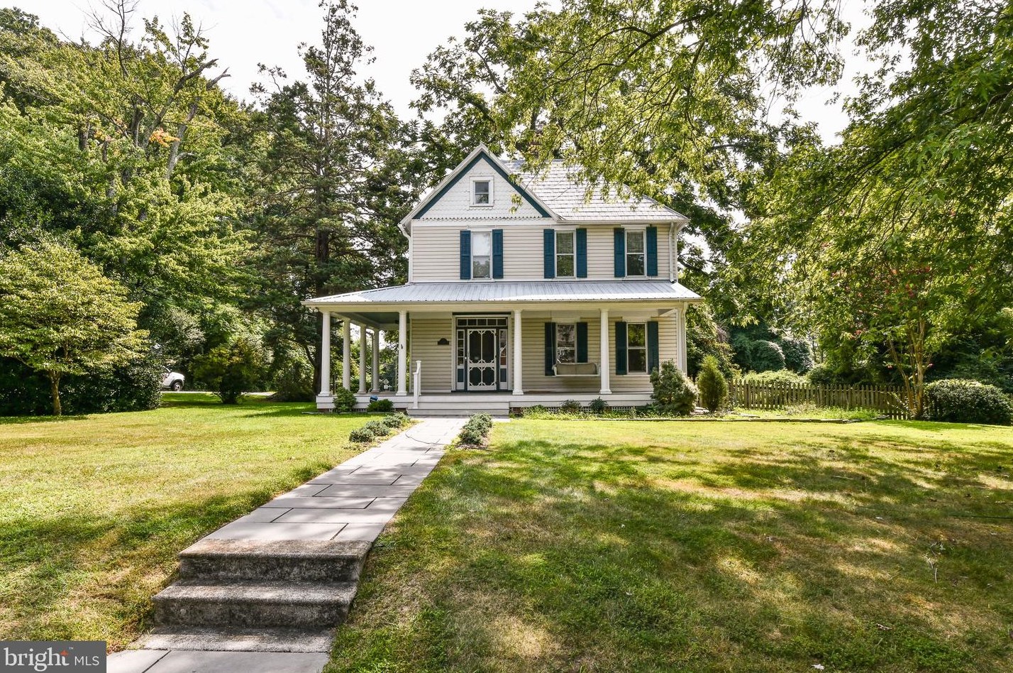 2415 Sandburg St, Vienna, VA 22027