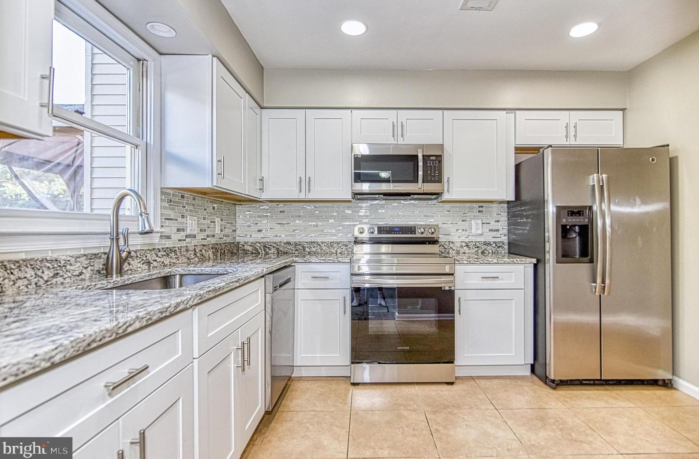 9001 Mulvaney Ct, Springfield, VA 22152
