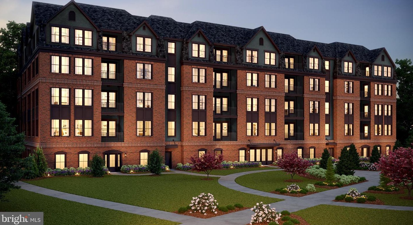 3925 Fair Ridge Dr #504, Fairfax, VA 22033