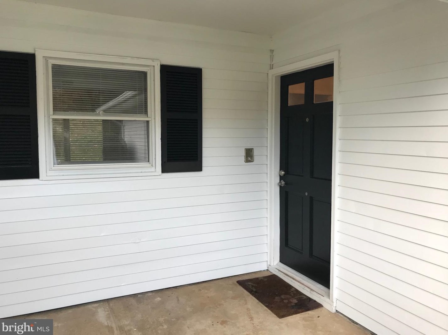 8808 Skyron Pl, Springfield, VA 22153