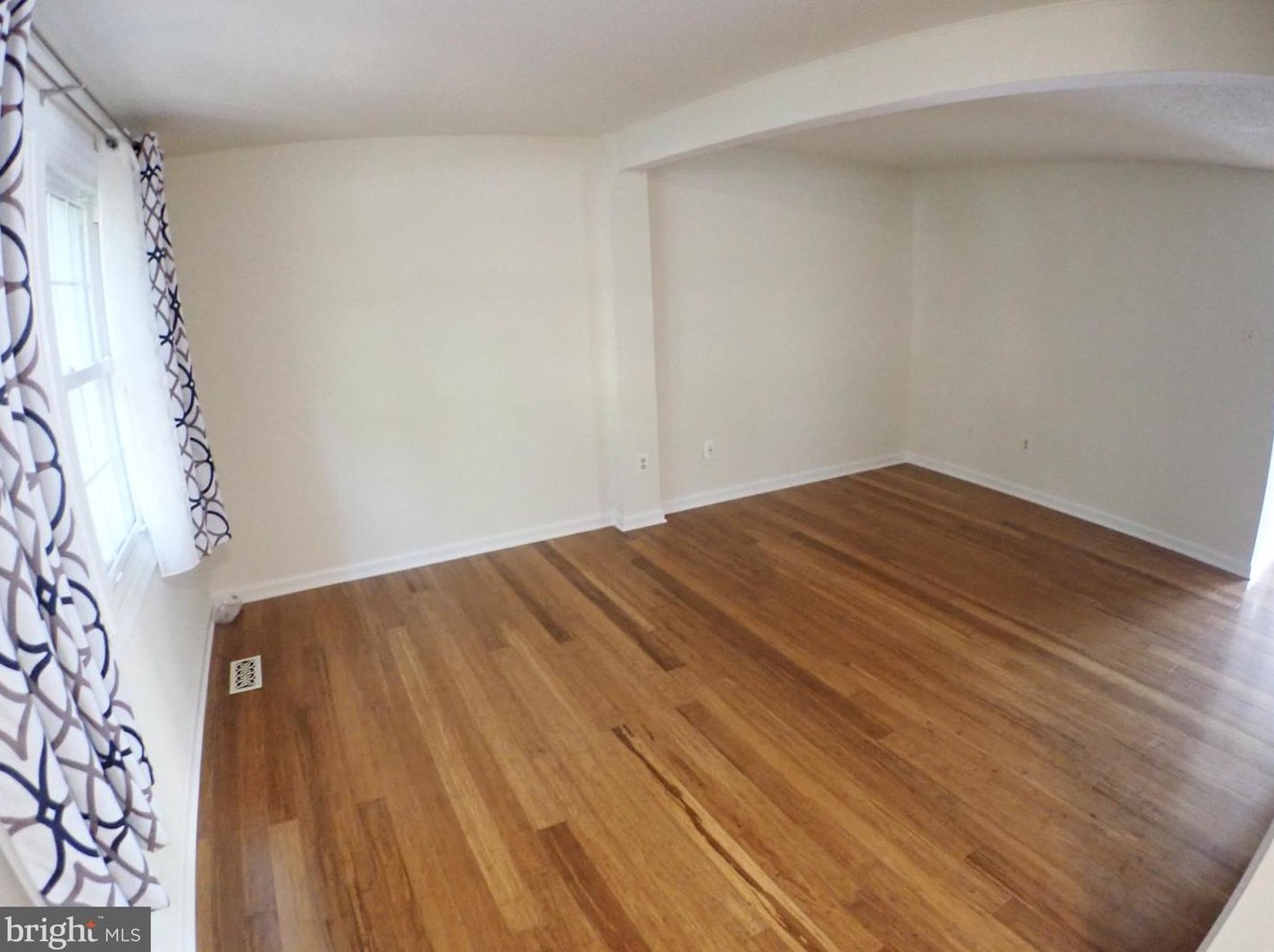 8153 Crystal Creek Ct, Springfield, VA 22153