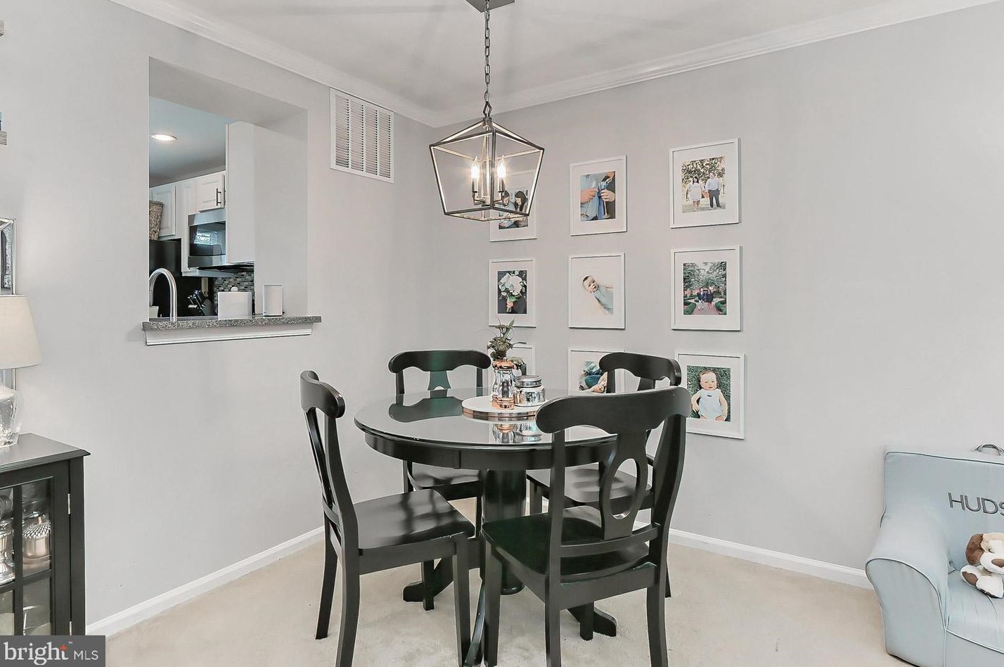 14442 Manassas Gap Ct, Centreville VA  20120-2870 exterior