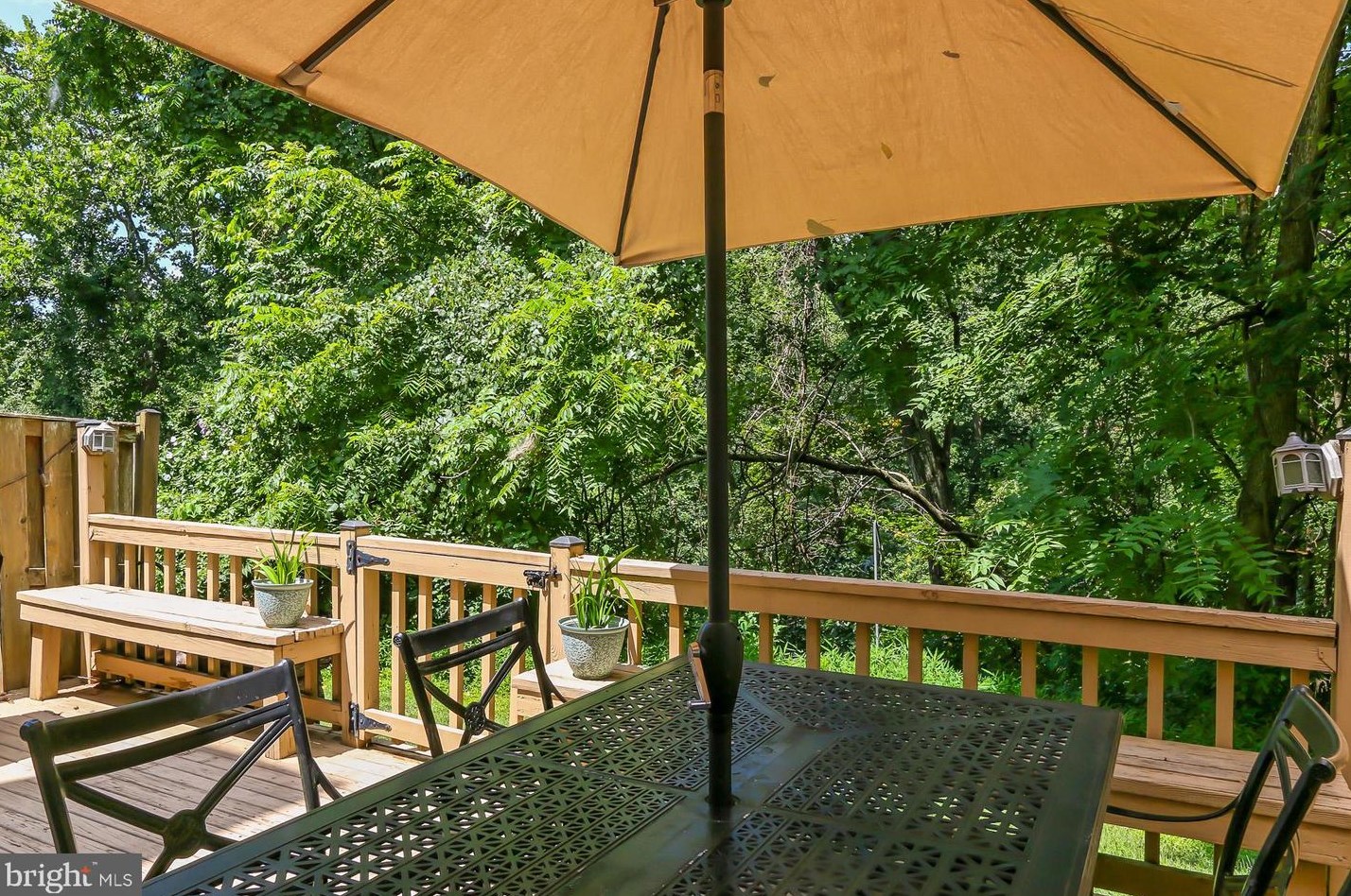 14442 Manassas Gap Ct, Centreville VA  20120-2870 exterior