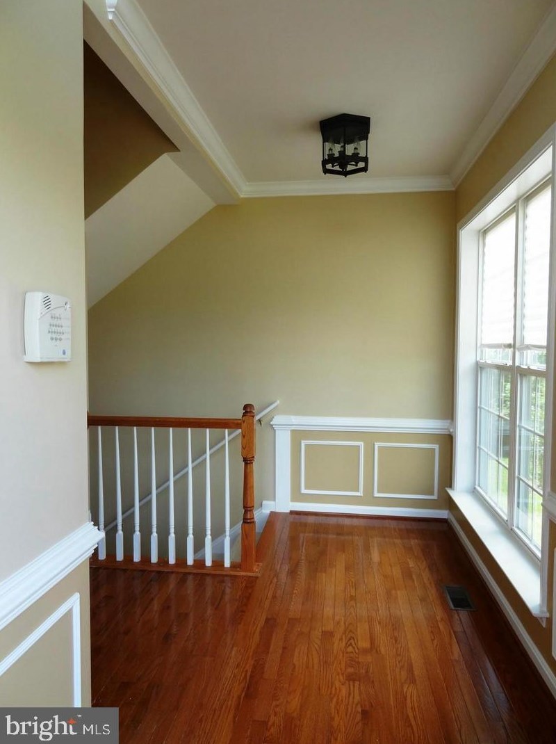 5079 Sapphire Sky Ln, Centreville, VA 20120