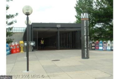 2653 Park Tower Dr Apt 308, Vienna, VA 22180