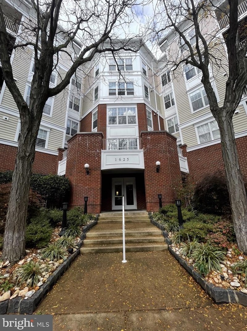 1625 International Dr #210, Mc Lean, VA 22102