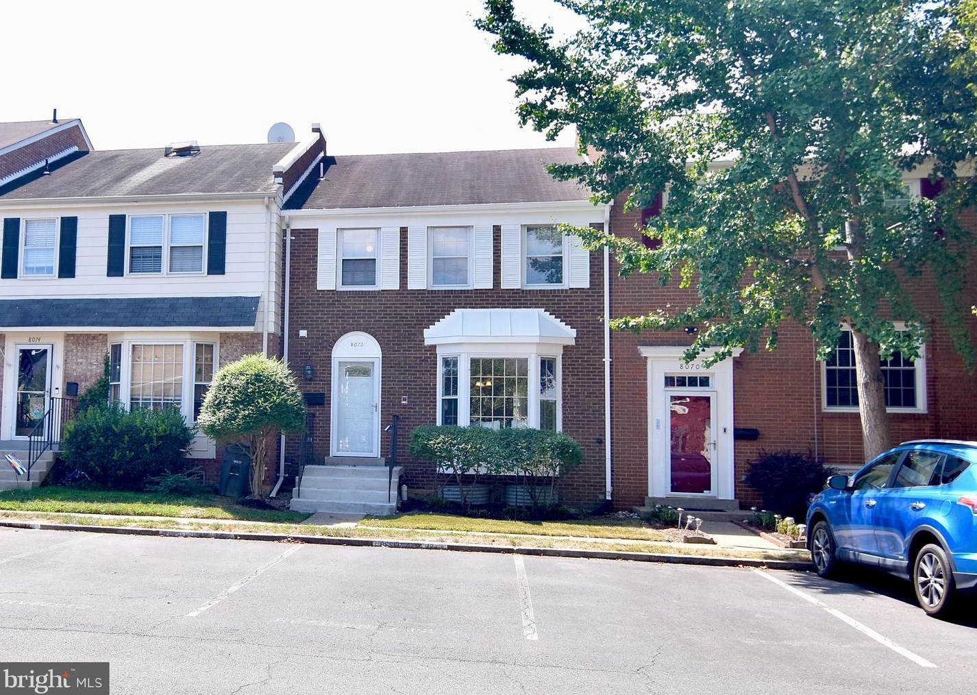 8072 Powderbrook Ln, Springfield, VA 22153