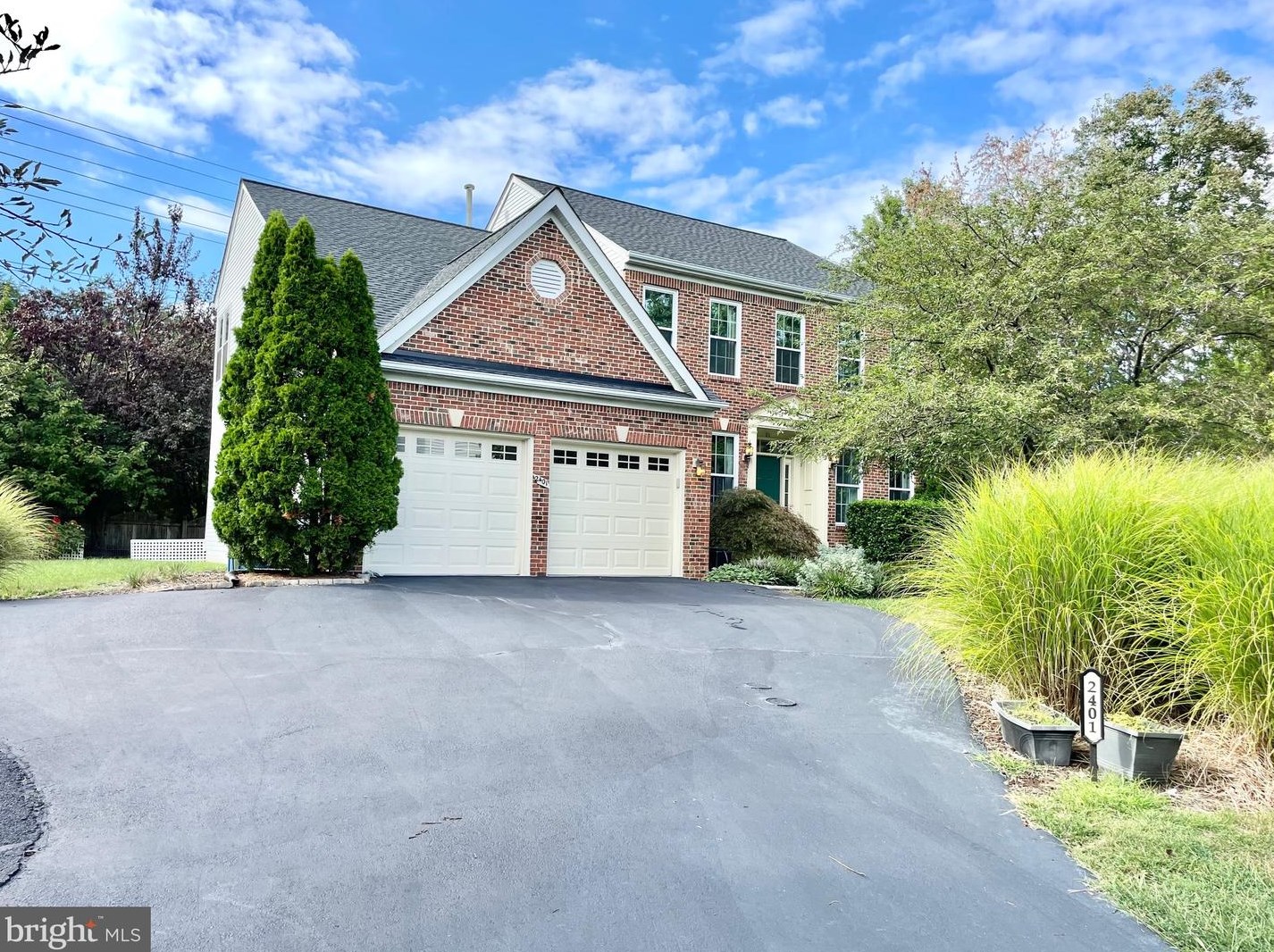 2401 Ripplemeade Ct, Herndon, VA 20171