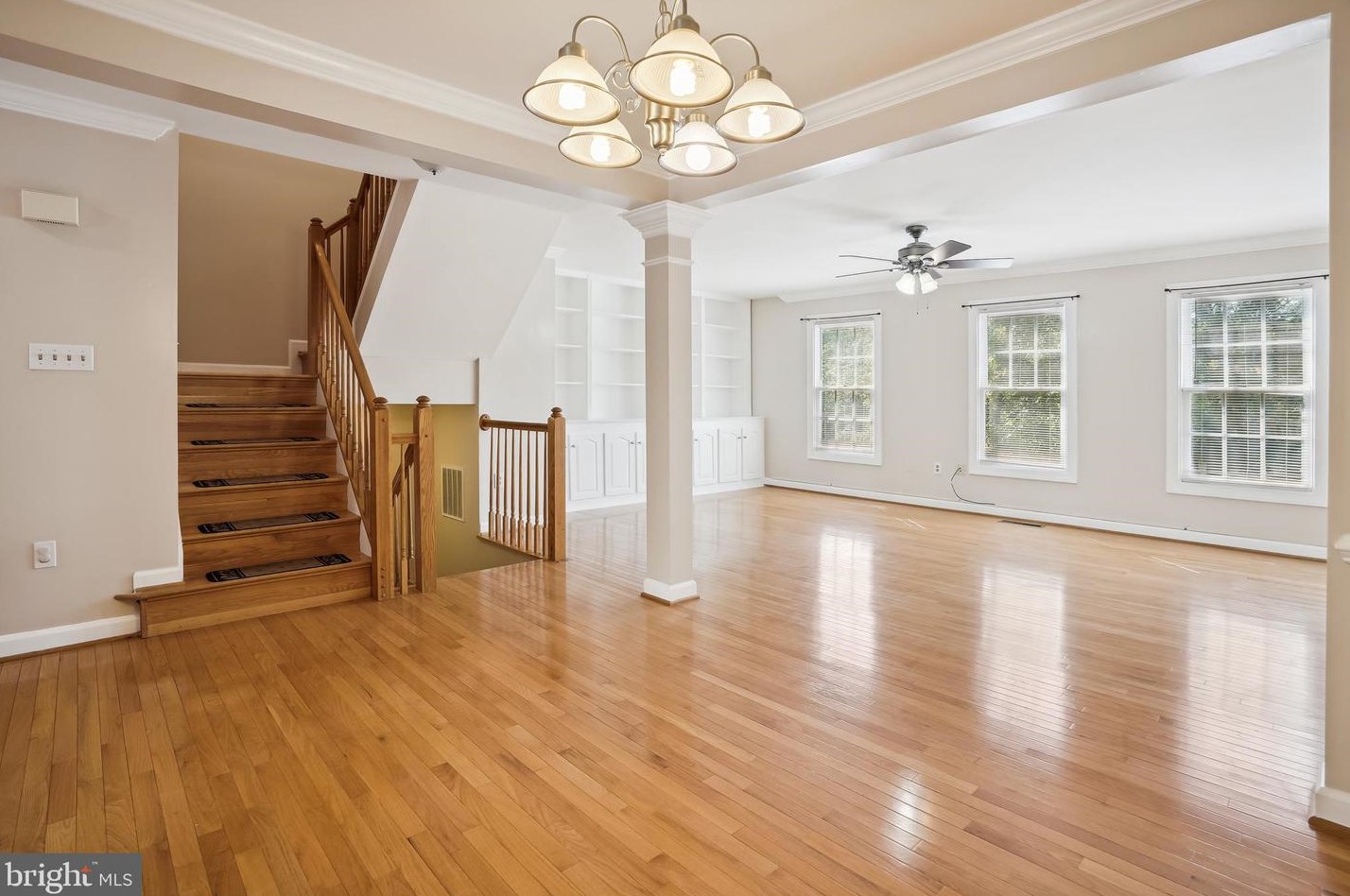 6313 Musket Ball Dr, Centreville VA  20121-2381 exterior