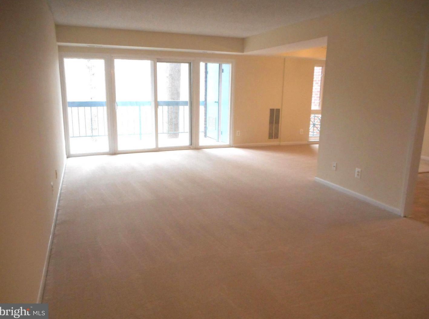 11803 Breton Ct Apt 12c, Herndon, VA