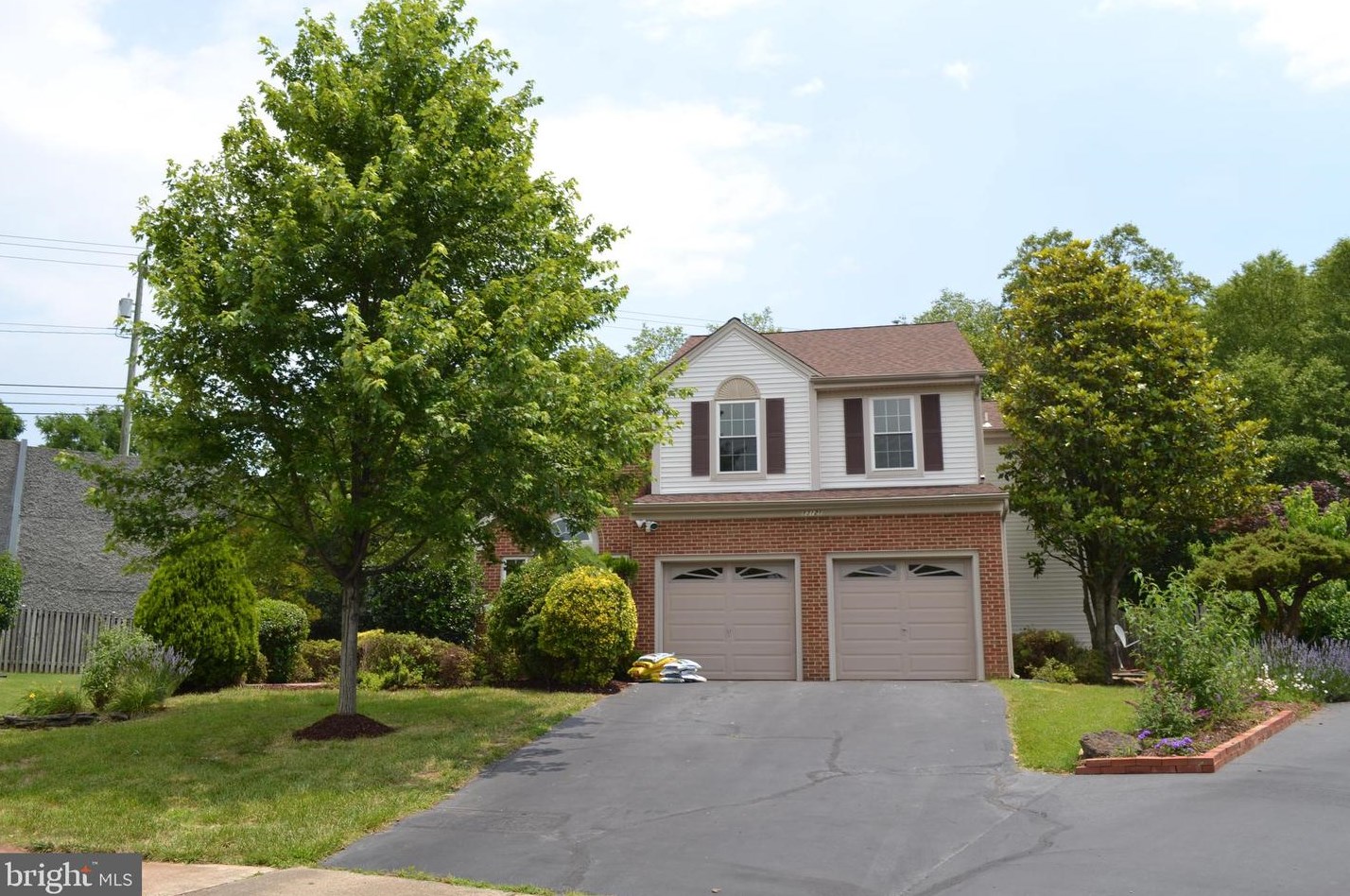 13121 Lazy Glen Ct, Herndon, VA 20171